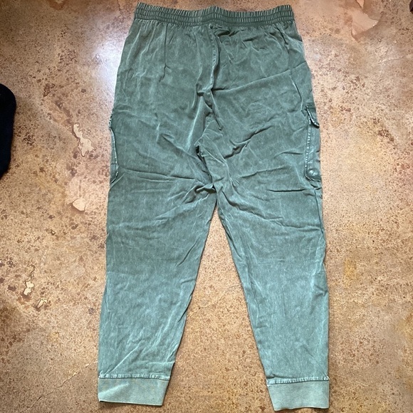 TORRID army green tie waist cargo jogger pants - Picture 5 of 5